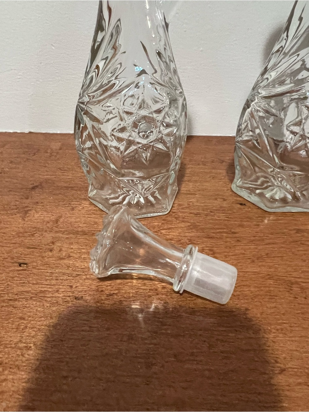 ANCHOR HOCKING Vintage Glass Oil and Vinegar Cruets Set - 7.75 Inches Tall-1960s - Picture 7 of 9